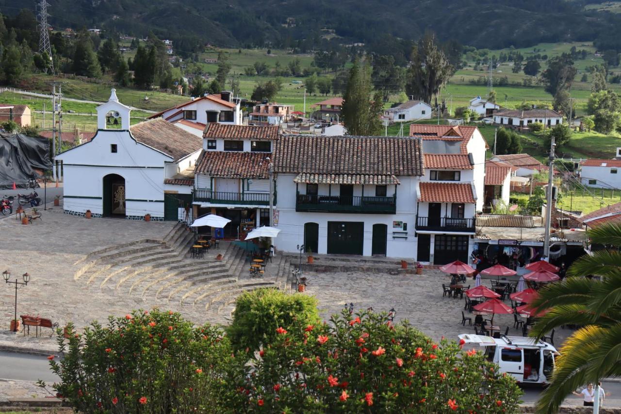 Hotel Lancers - Pantano De Vargas Paipa Boyaca ภายนอก รูปภาพ