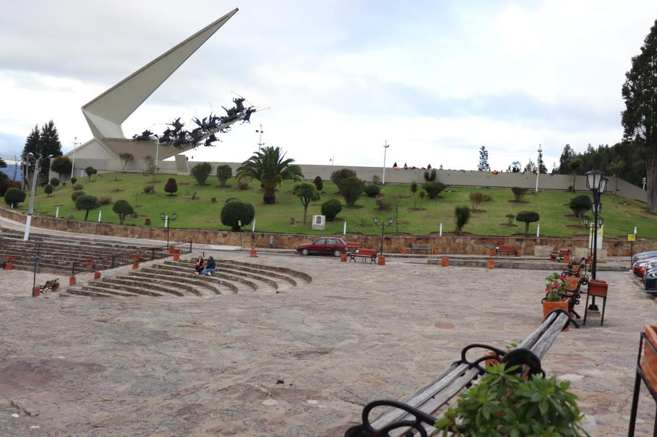 Hotel Lancers - Pantano De Vargas Paipa Boyaca ภายนอก รูปภาพ